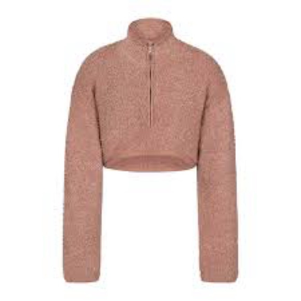 B070.  NWT COZY KNIT CROPPED PULLOVER